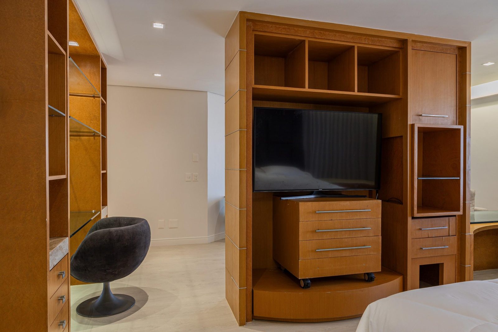 Quarto master